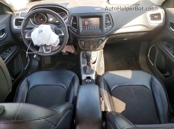 3C4NJDBB3HT639674 2017 JEEP COMPASS Charcoal Vista del salpicadero