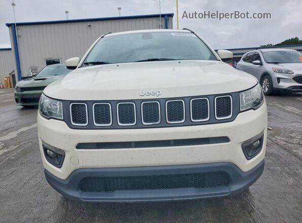 3C4NJDBB3JT270515 2018 JEEP COMPASS White Вид спереду