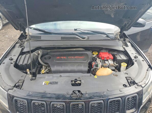 3C4NJDBB3JT280543 2018 JEEP COMPASS Black Vista del compartimento del motor