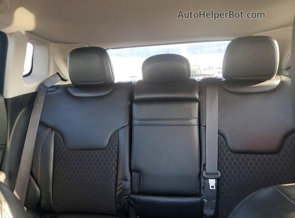 3C4NJDBB3JT331863 2018 JEEP COMPASS Gray 