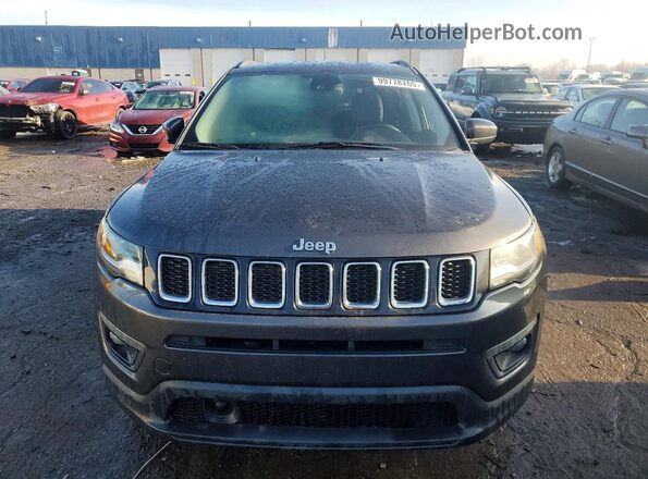 3C4NJDBB3JT331863 2018 JEEP COMPASS Gray 