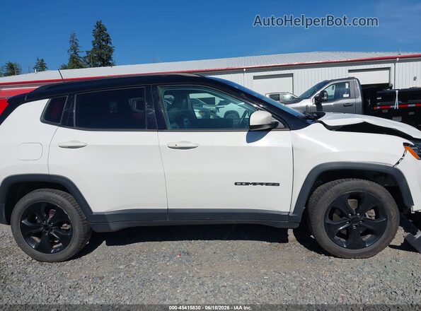 3C4NJDBB3JT432837 2018 JEEP COMPASS Белый Вид задней части салона