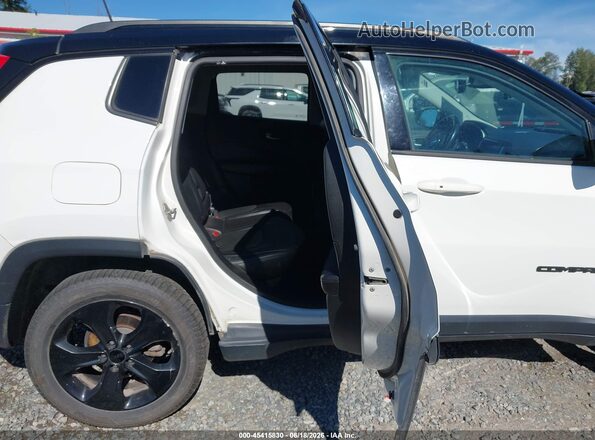 3C4NJDBB3JT432837 2018 JEEP COMPASS Белый Вид наклейки с VIN-кодом