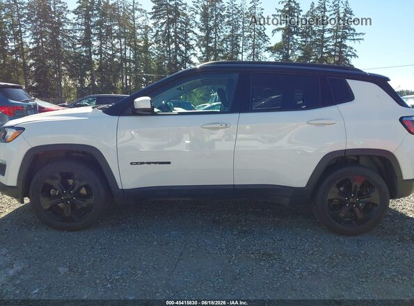 3C4NJDBB3JT432837 2018 JEEP COMPASS Белый Панорамный вид салона 360°
