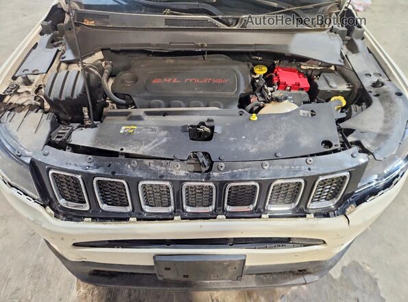 3C4NJDBB3KT734405 2019 JEEP COMPASS White Widok komory silnika