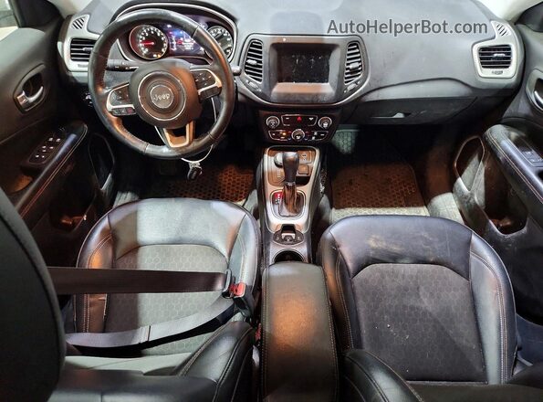 3C4NJDBB4JT112796 2018 JEEP COMPASS White Առջևի վահանակի տեսք