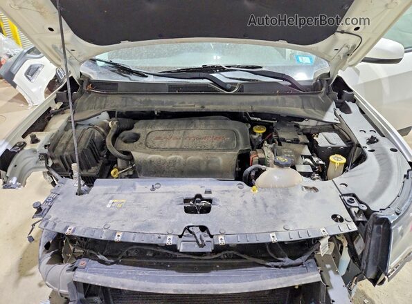 3C4NJDBB4JT112796 2018 JEEP COMPASS White Շարժիչի բաժամունքի տեսք