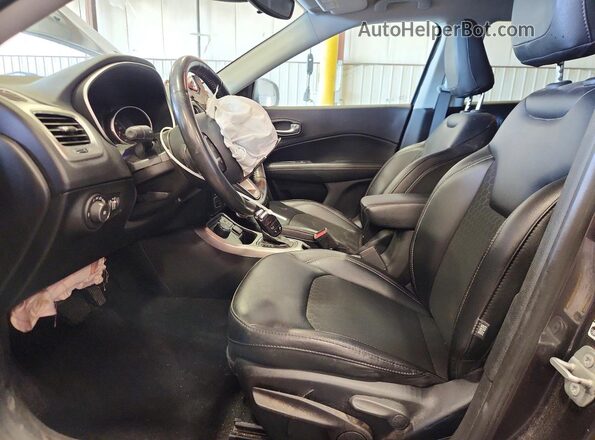 3C4NJDBB4KT592758 2019 JEEP COMPASS Серый 