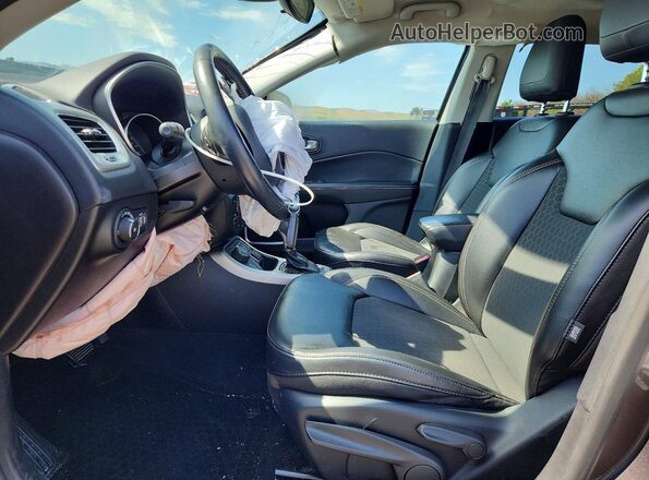 3C4NJDBB4KT807460 2019 JEEP COMPASS Gray 