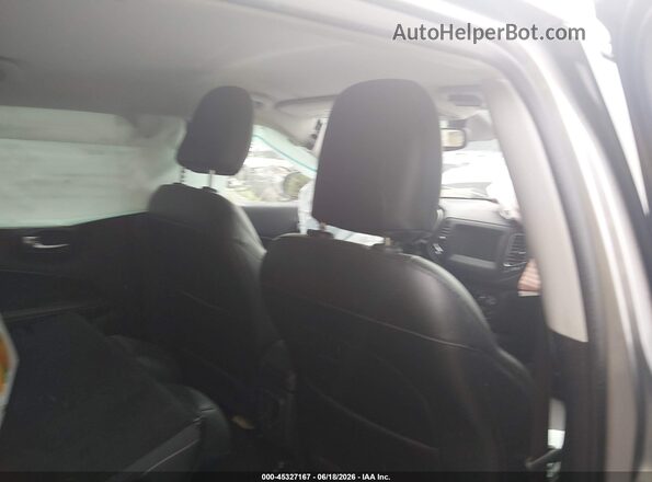 3C4NJDBB4KT850681 2019 JEEP COMPASS Silver VIN կոդի պիտակի տեսք