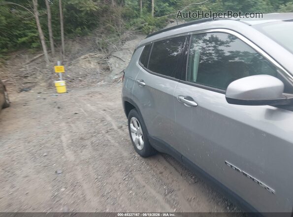 3C4NJDBB4KT850681 2019 JEEP COMPASS Silver Սալոնի հետևի տեսք