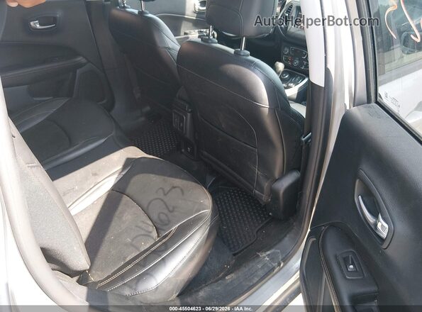 3C4NJDBB4LT205000 2020 JEEP COMPASS Gray VIN კოდის სტიკერის ხედი