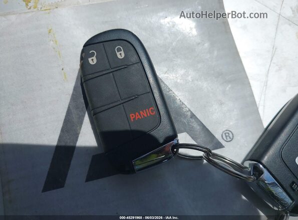 3C4NJDBB4NT120452 2022 JEEP COMPASS Черный Вид панели приборов