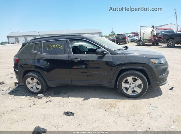3C4NJDBB4NT120452 2022 JEEP COMPASS Черный Вид задней части салона