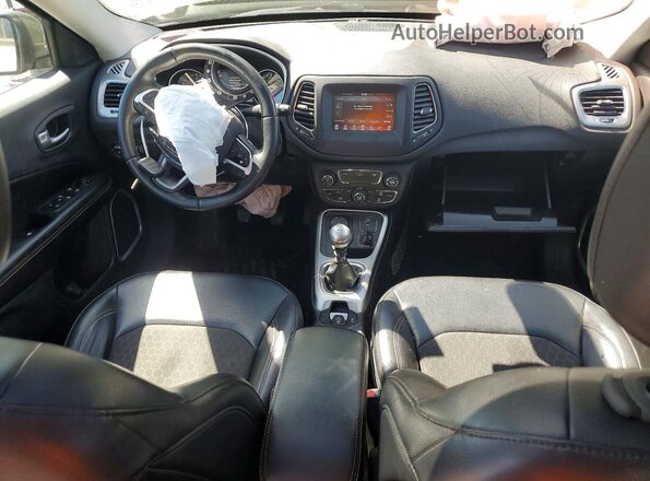 3C4NJDBB5HT647422 2017 JEEP COMPASS Green Առջևի վահանակի տեսք