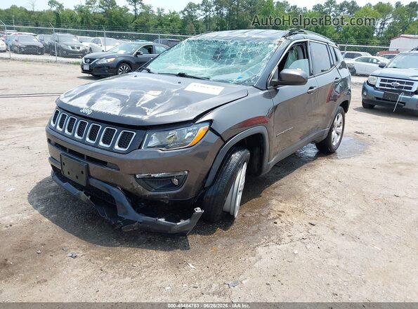 3C4NJDBB5JT112872 2018 JEEP COMPASS Gray Передня ліва чверть