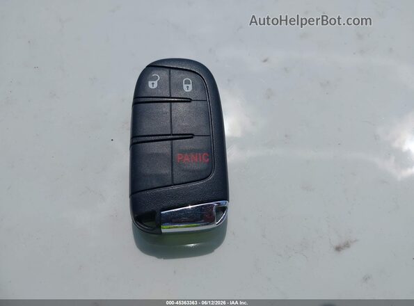 3C4NJDBB5JT150229 2018 JEEP COMPASS White Вид панелі приладів