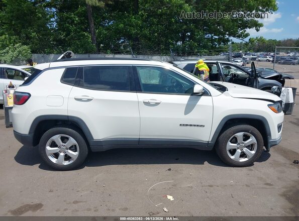 3C4NJDBB5JT150229 2018 JEEP COMPASS White Вид задньої частини салону