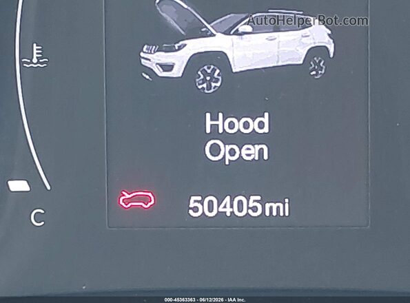 3C4NJDBB5JT150229 2018 JEEP COMPASS White 