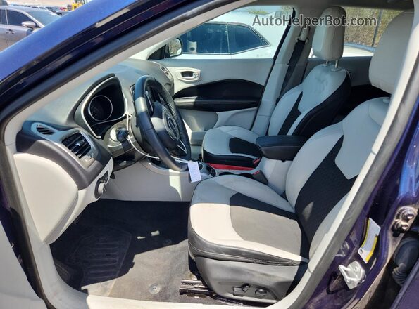 3C4NJDBB5JT200305 2018 JEEP COMPASS Blue წინა სალონის ხედი