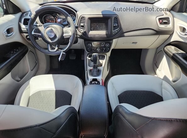 3C4NJDBB5JT200305 2018 JEEP COMPASS Blue წინა პანელის ხედი