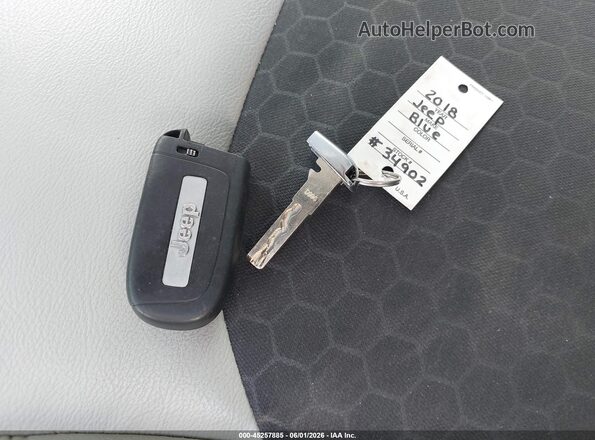 3C4NJDBB5JT283850 2018 JEEP COMPASS Blue Dashboard view