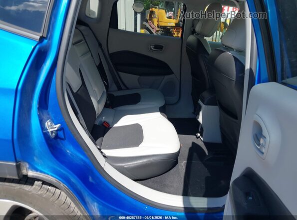 3C4NJDBB5JT283850 2018 JEEP COMPASS Blue VIN sticker view