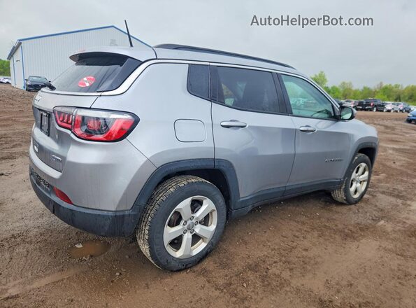 3C4NJDBB5JT307077 2018 JEEP COMPASS Silver 