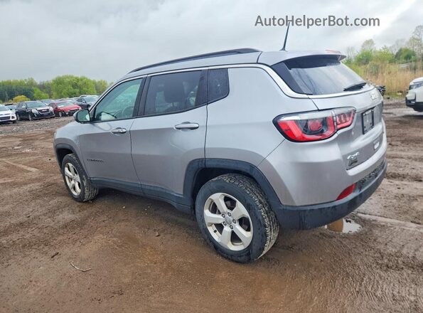 3C4NJDBB5JT307077 2018 JEEP COMPASS Silver 