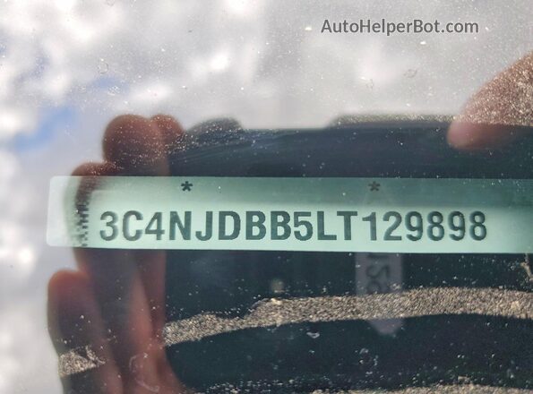 3C4NJDBB5LT129898 2020 JEEP COMPASS Черный 