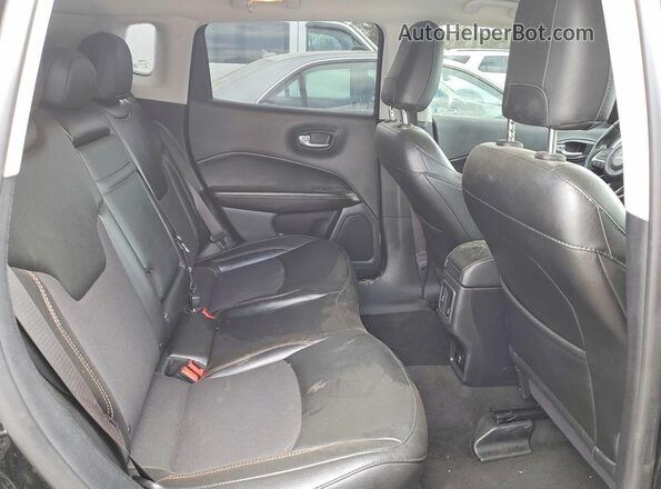 3C4NJDBB5LT129898 2020 JEEP COMPASS Черный 