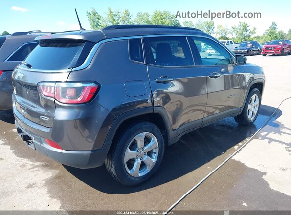 3C4NJDBB6JT408726 2018 JEEP COMPASS Gray Trasero derecho