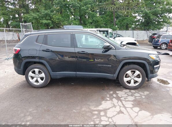 3C4NJDBB6JT436316 2018 JEEP COMPASS Black Rear interior view