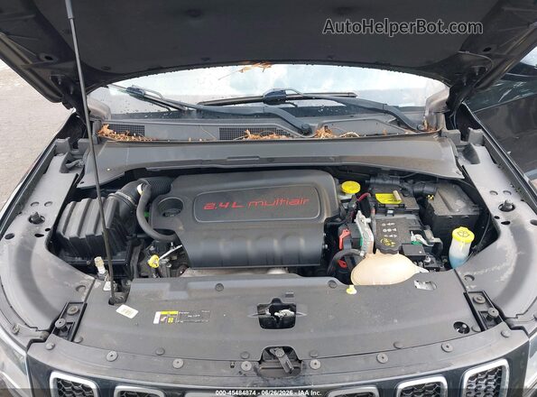 3C4NJDBB6JT436316 2018 JEEP COMPASS Black Rear view