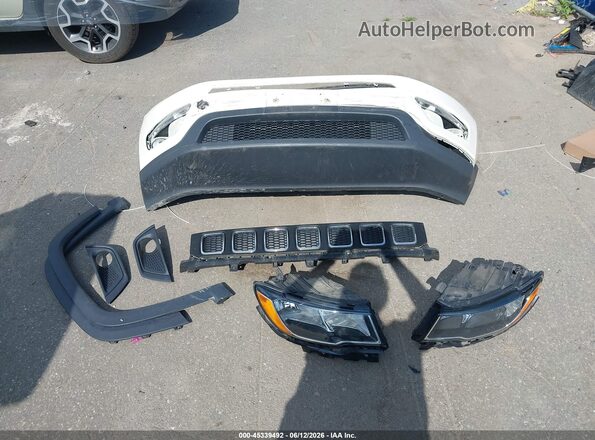 3C4NJDBB6KT650305 2019 JEEP COMPASS White ხელსაწყოთა პანელის ხედი