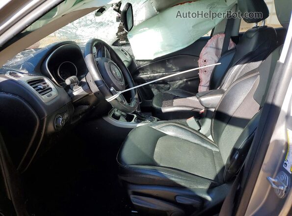 3C4NJDBB6LT117372 2020 JEEP COMPASS Silver Սալոնի դիմացի տեսք