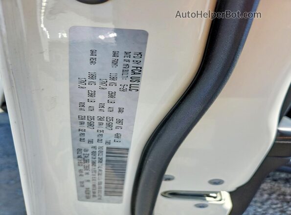 3C4NJDBB6LT236345 2020 JEEP COMPASS White Vista de la etiqueta del VIN