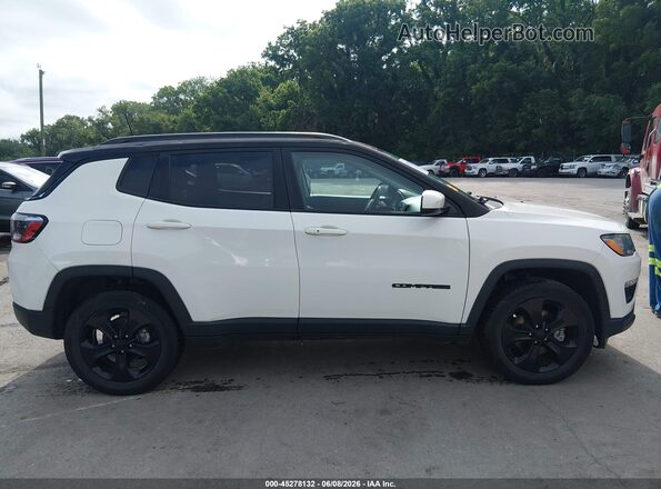 3C4NJDBB6LT256403 2020 JEEP COMPASS White Widok wnętrza z tyłu