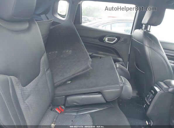 3C4NJDBB6NT223047 2022 JEEP COMPASS White Vista de la etiqueta del VIN