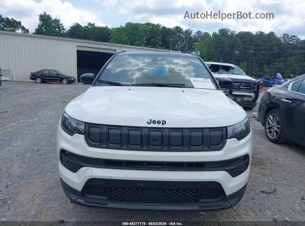 3C4NJDBB6NT223047 2022 JEEP COMPASS White Vista del cuadro de instrumentos