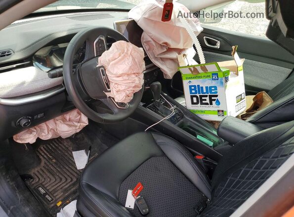 3C4NJDBB6NT233058 2022 JEEP COMPASS Silver წინა პანელის ხედი