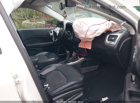 3C4NJDBB7HT656123 2017 JEEP COMPASS White Սալոնի դիմացի տեսք