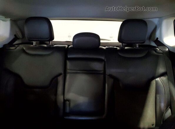 3C4NJDBB7JT138695 2018 JEEP COMPASS Black Вид задніх сидінь
