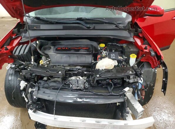 3C4NJDBB7JT328738 2018 JEEP COMPASS Red Vista del compartimento del motor