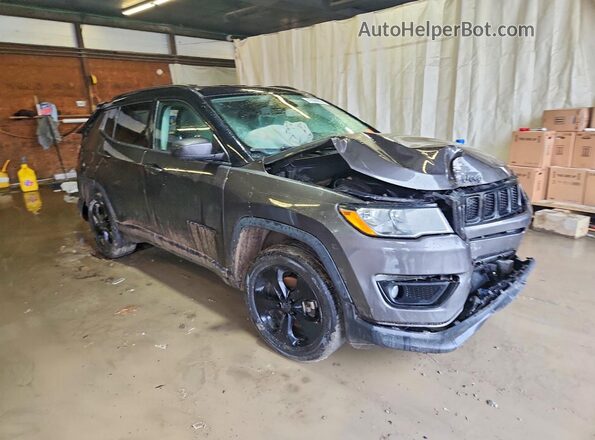 3C4NJDBB7JT400215 2018 JEEP COMPASS Серый Передняя правая четверть