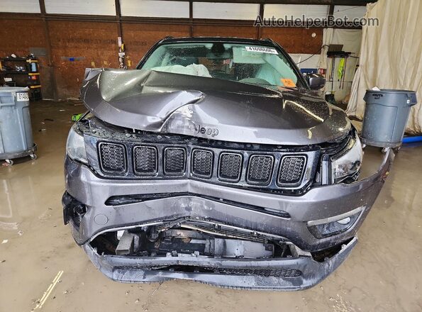 3C4NJDBB7JT400215 2018 JEEP COMPASS Серый Вид спереди