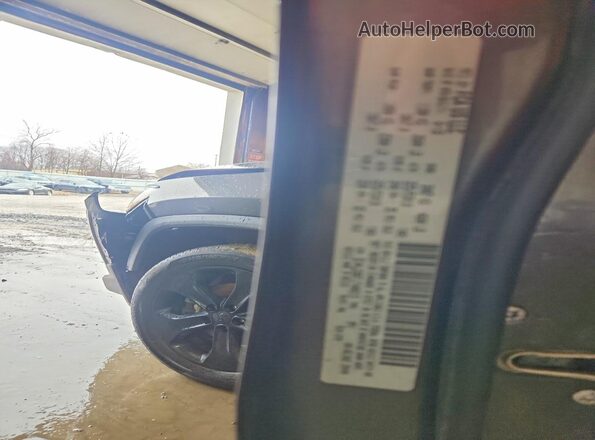 3C4NJDBB7JT400215 2018 JEEP COMPASS Серый Вид наклейки с VIN-кодом