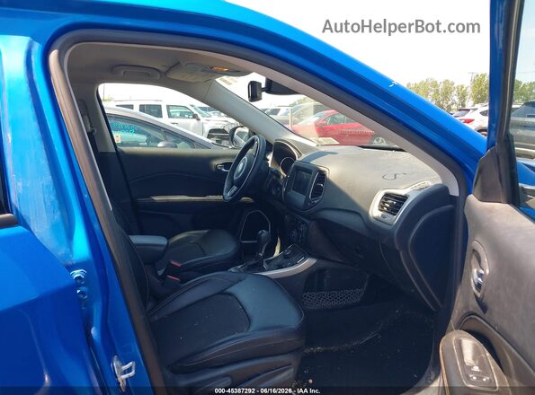3C4NJDBB7KT593757 2019 JEEP COMPASS Синий Вид салона спереди