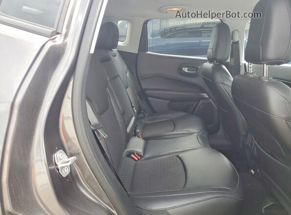 3C4NJDBB7KT594004 2019 JEEP COMPASS Gray Вид задніх сидінь