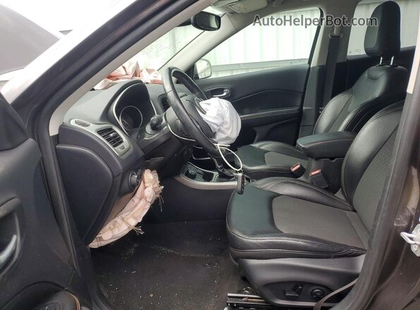 3C4NJDBB7KT594004 2019 JEEP COMPASS Gray Вид салону спереду